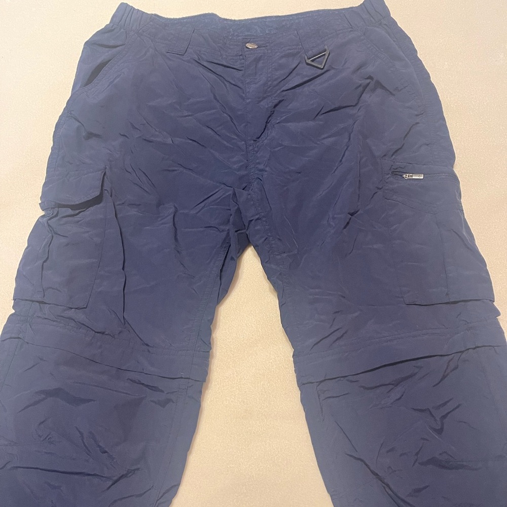Mens Columbia hiking pants/shorts.